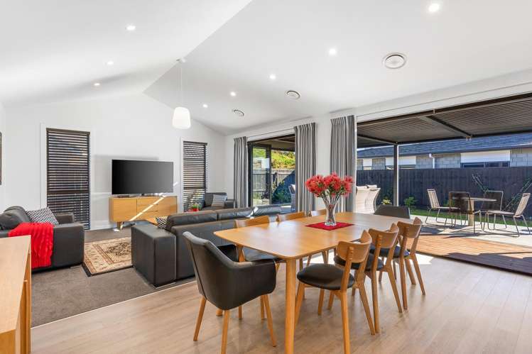 61 Queen Charlotte Drive_2