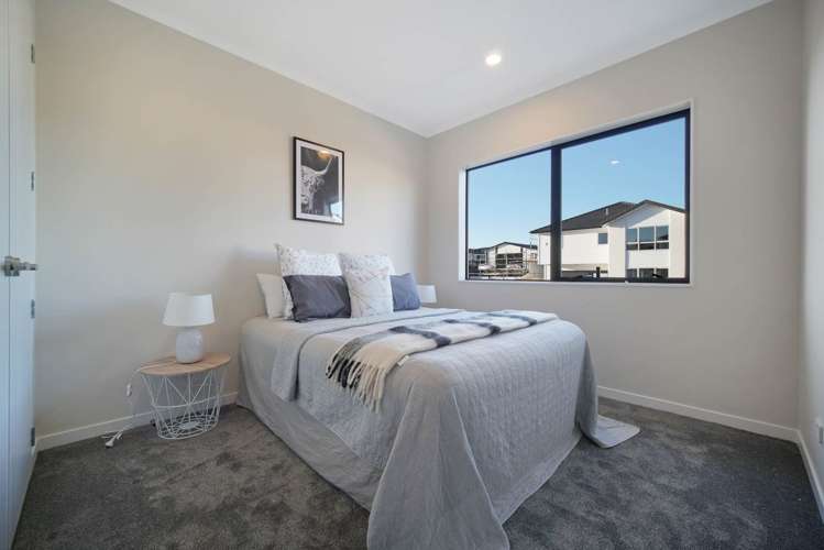 7 Uru Drive Flat Bush_13