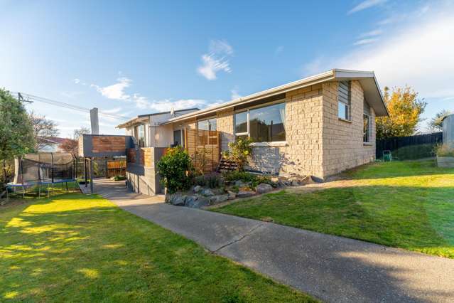 Stylish Family Living in Gleniti!