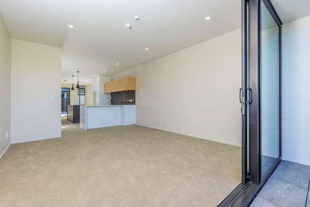 18/4 Stables Lane Silverdale_2