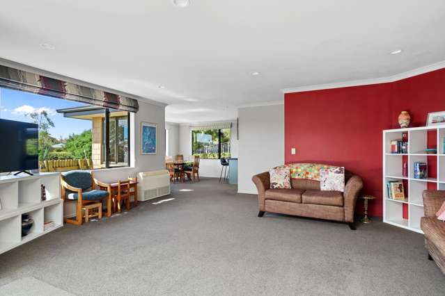 15 Kingsford Drive Stoke_2