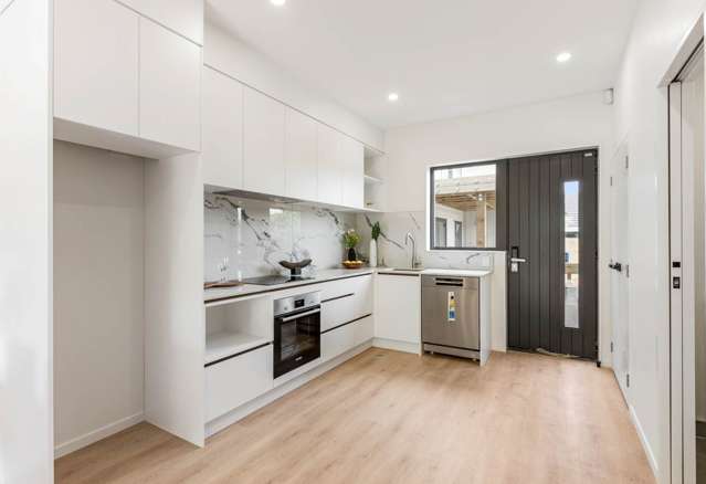 2/23 Princeton Parade Albany_3