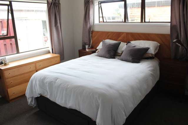 2/166 Point Chevalier Road Point Chevalier_4