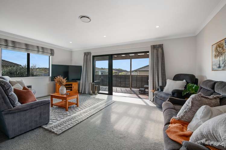 7 Raabia Close Parakai_13
