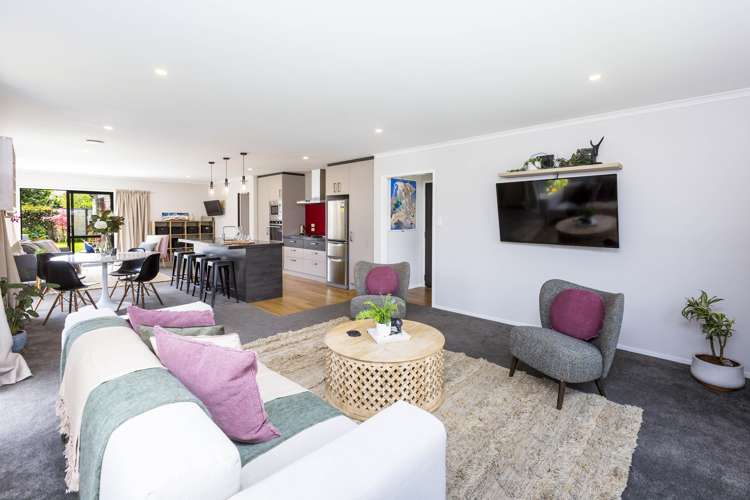 24 Te Kaeaea Crescent Wallaceville_2