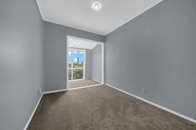 16 Brouder Place Hill Park_29