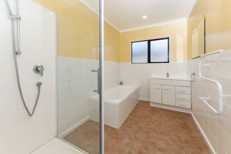 19 Duggan Drive Owhata_12