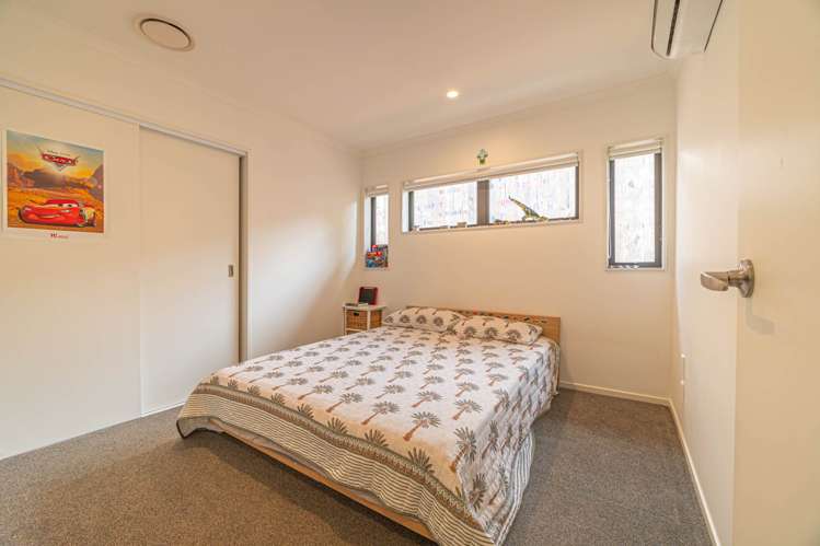 69A Golf Road New Lynn_14