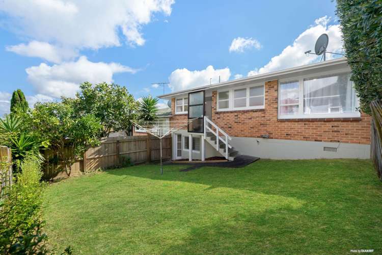 2b Cheriton Road Mellons Bay_21