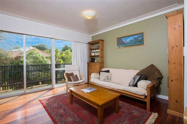 1/1 Coles Avenue Mount Eden_3