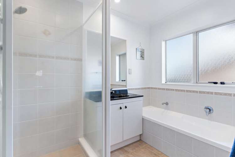 6 Harobed Place Manurewa_12