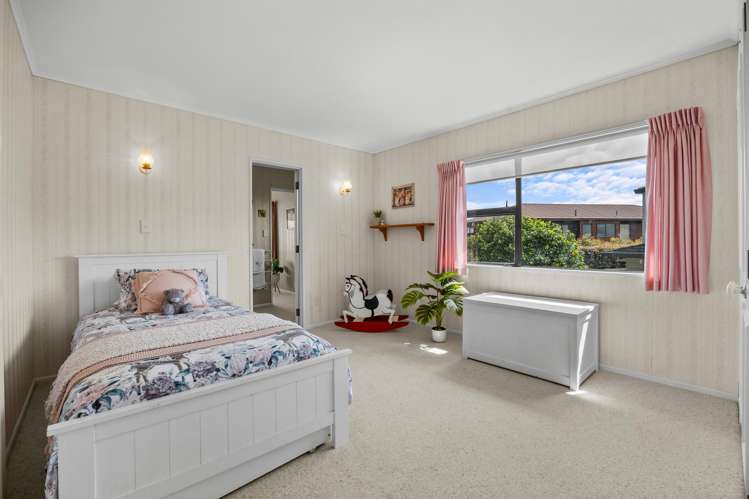 2/7 Waller Avenue Bucklands Beach_22