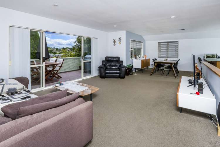 2/70 Archers Road Glenfield_5