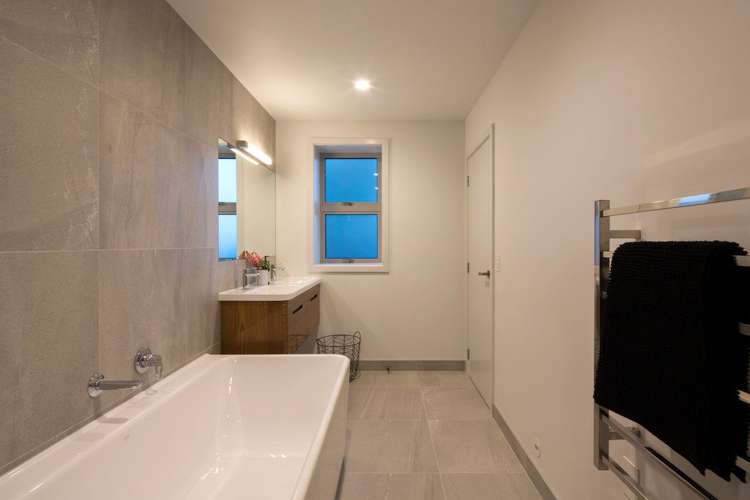 82 Cedar Drive Kelvin Heights_9