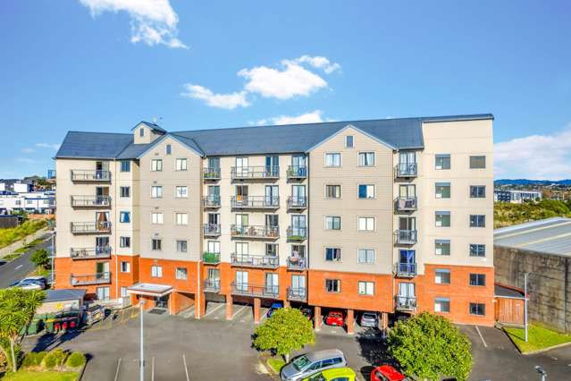 5K/10 Crown Lynn Place New Lynn_2