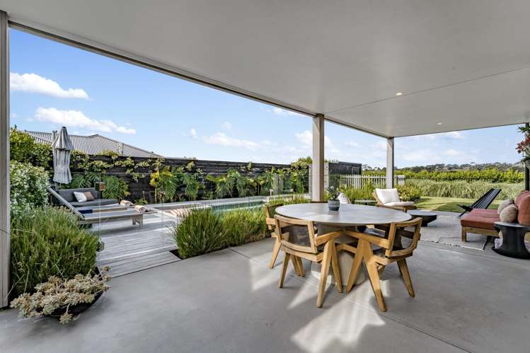 17 Dinning Road Riverhead_19