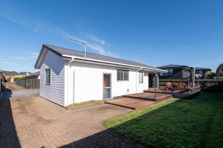 9a Holland Street Glenholme_14