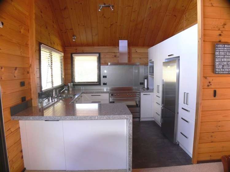 28 Pleasant Place Pauanui_5