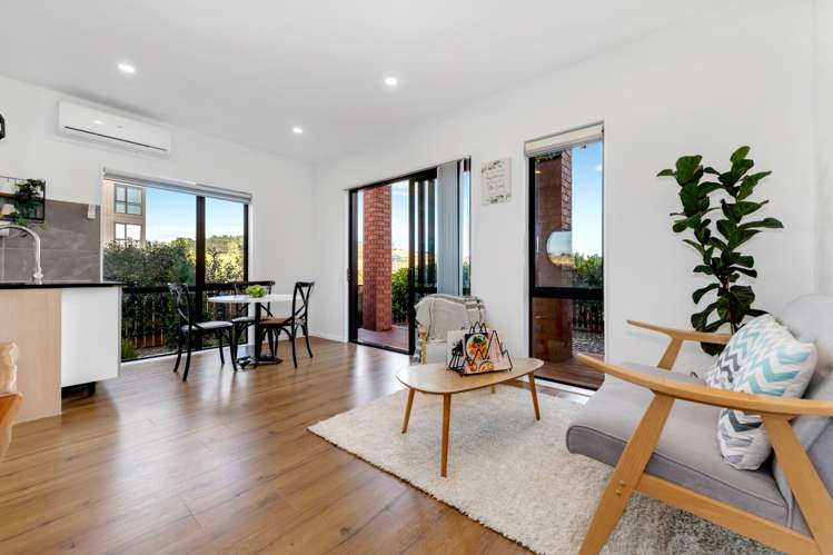 28 Treeline Lane Flat Bush_5