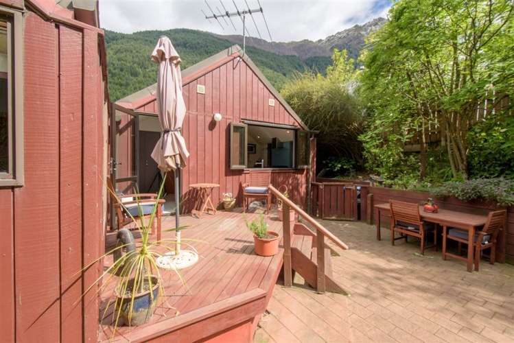 251 Fernhill Road Fernhill/Sunshine Bay_13