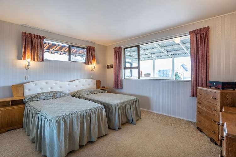 6 Kaka Street Waikanae_11