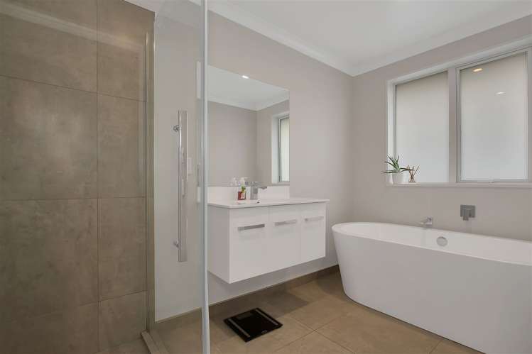 24 Pegasus Main Street Pegasus_22