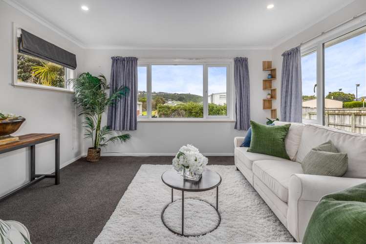 23 Main Road Titahi Bay_9