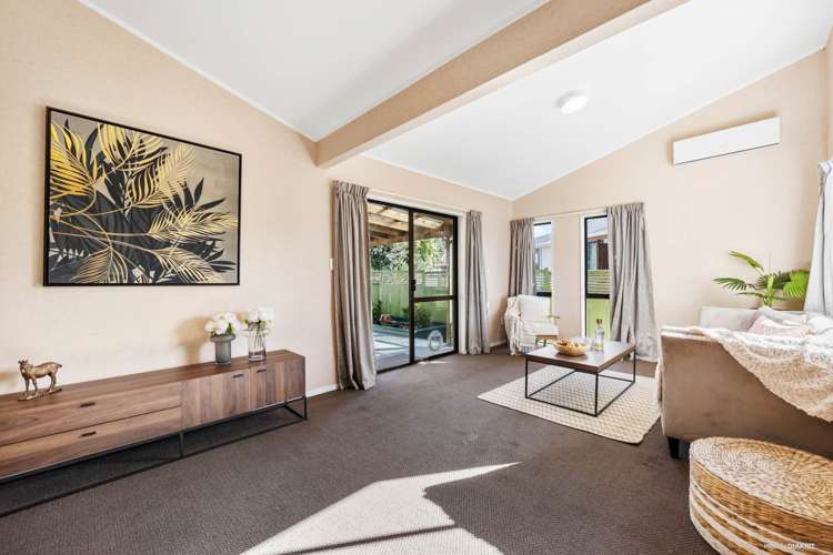 10a Forest Hill Road Henderson_1