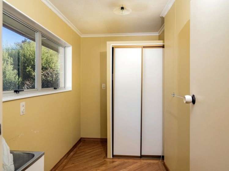 44 Churchill Avenue Richmond_14