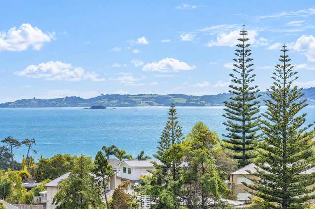 3/2 Chilton Place Mellons Bay_3