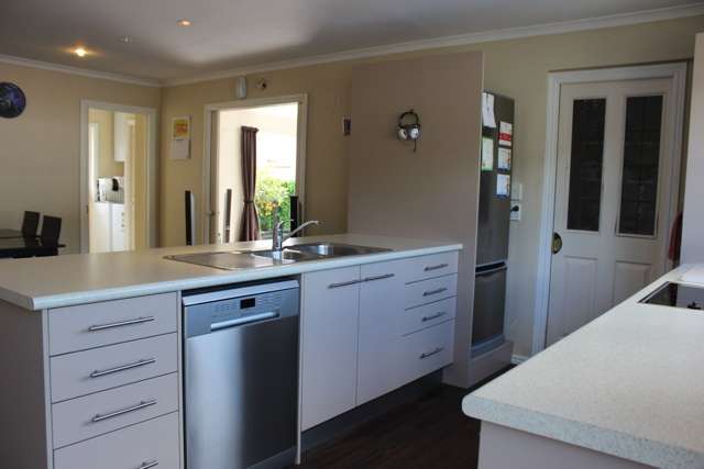 73 Broadway Picton_1