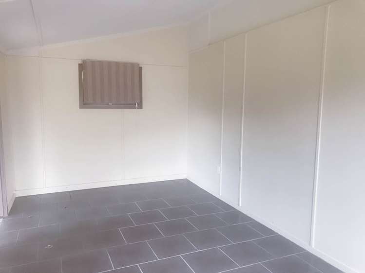 13 Kelkirk Street Kelston_6