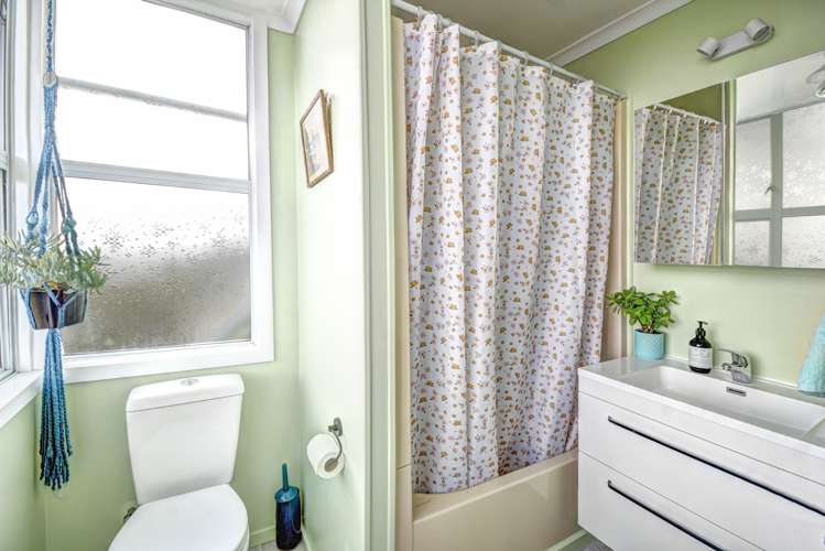 29 Bedford Parade Brighton_19