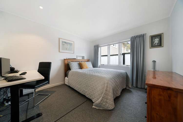 2 Riserra Drive Ranui_11