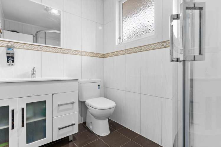 8 Cramond Drive Mangere East_12