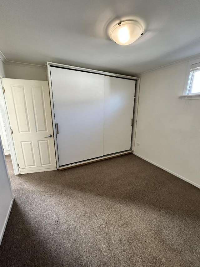 a/42 Fitzherbert Street Featherston_3