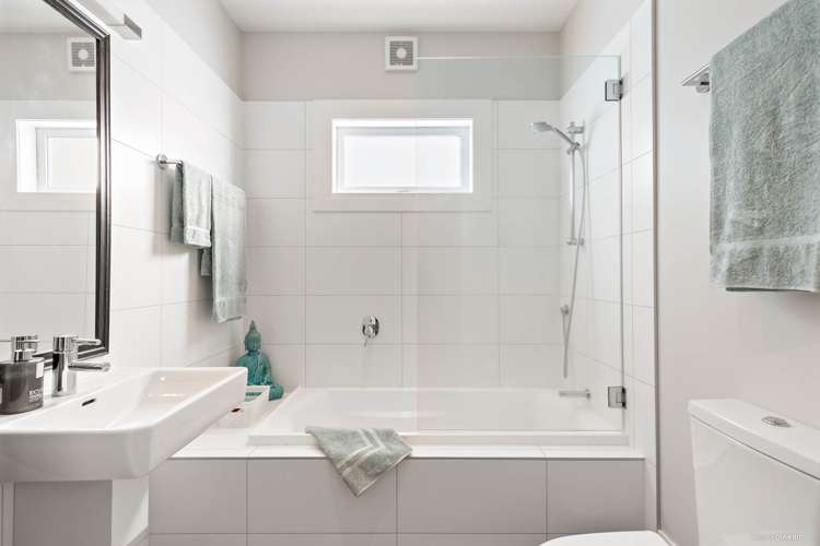 24 Ngatiawa Street One Tree Hill_10