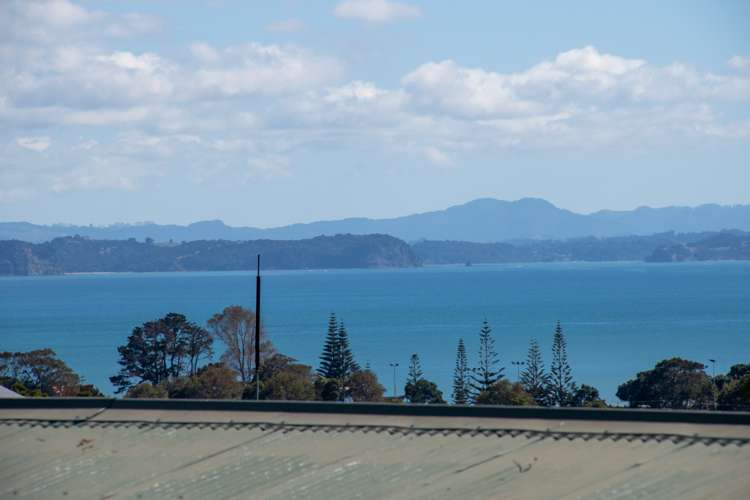 15b Rishworth Avenue Stanmore Bay_11