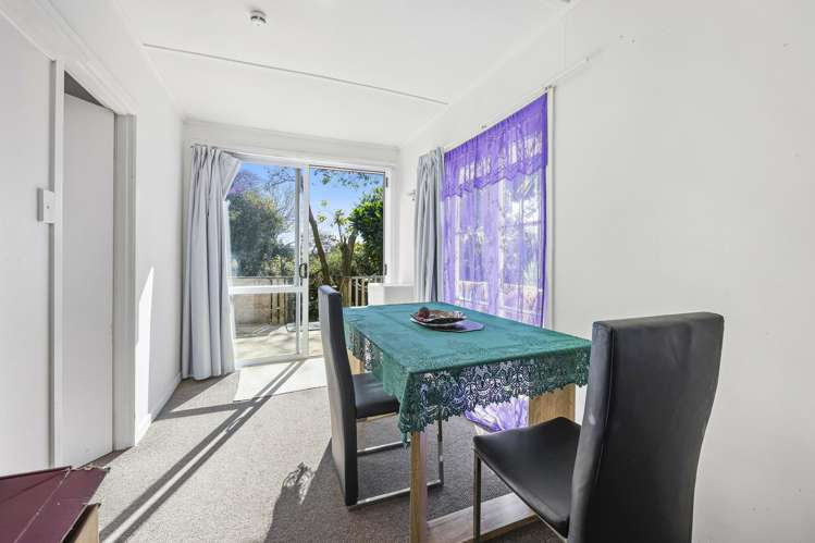 16 Parrs Cross Road_5