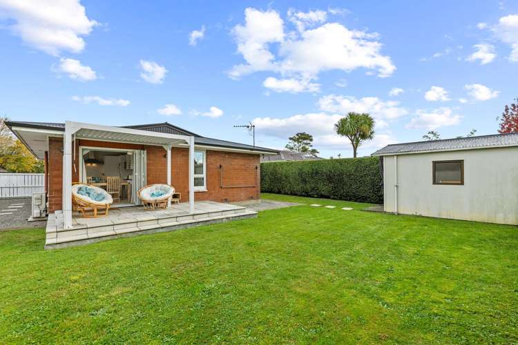 21 La Perouse Place Northcote_24