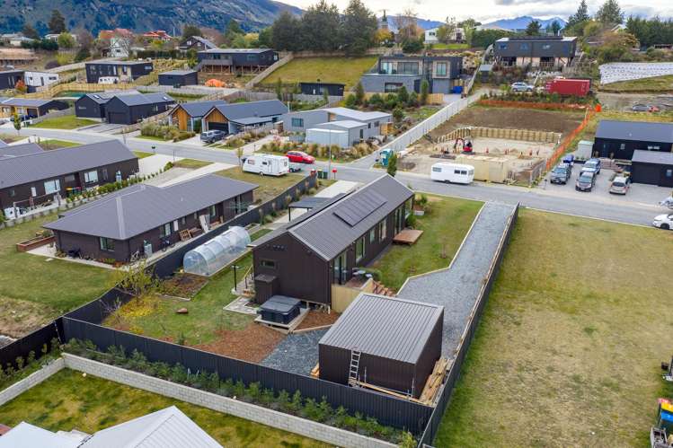 14 Tomtit Crescent Lake Hawea_19