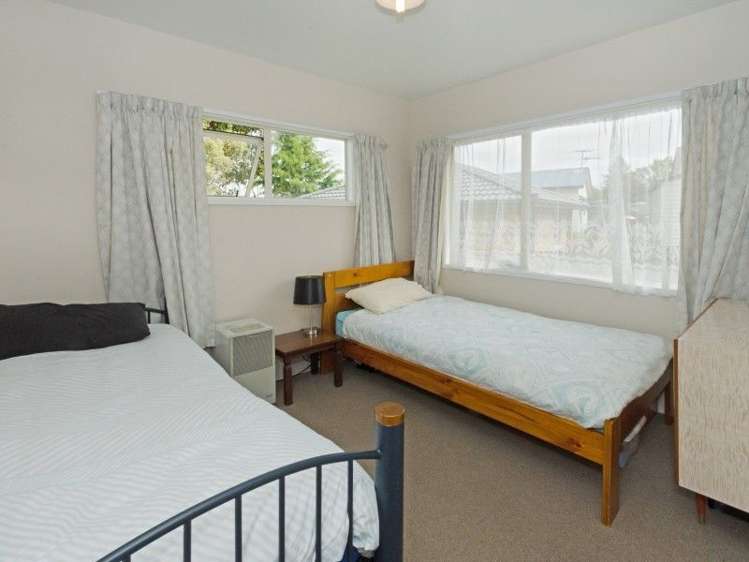 6 Anglers Way Wattle Downs_7