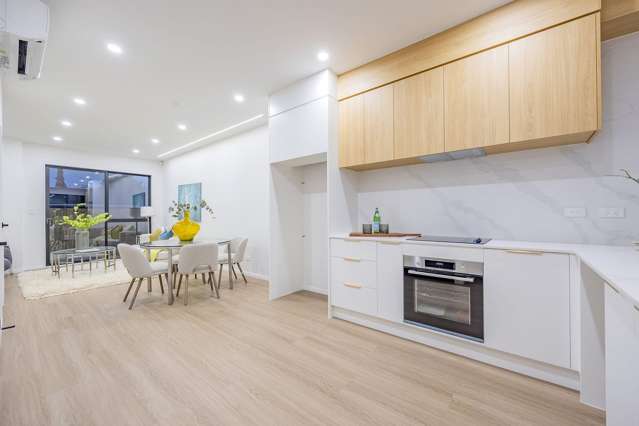 **Modern 2-Bedroom, 2.5 Bathroom House in Howick**