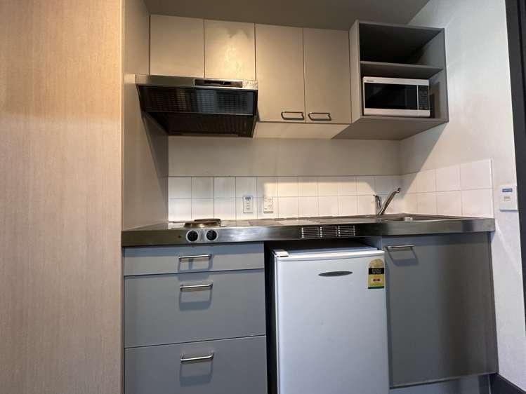 411/133 Beach Road Auckland Central_4