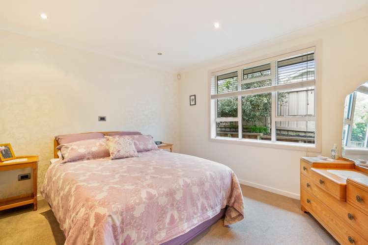 1136 Fergusson Drive Clouston Park_13