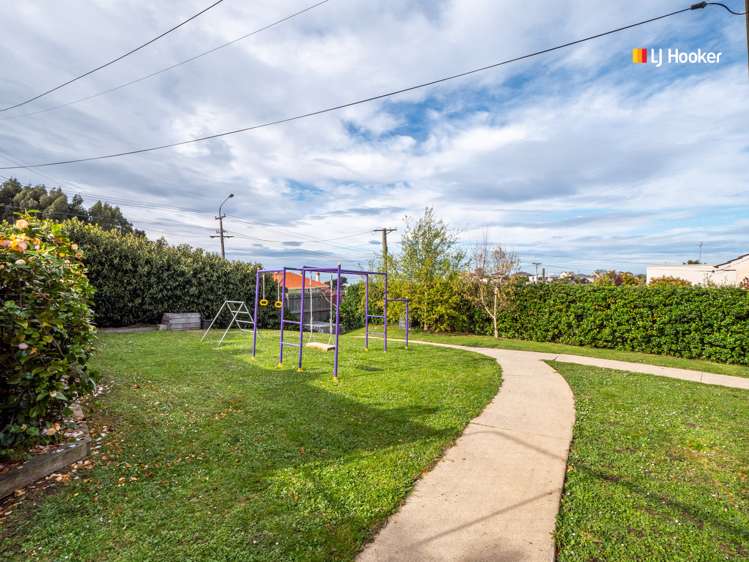 221 Highcliff Road Shiel Hill_18