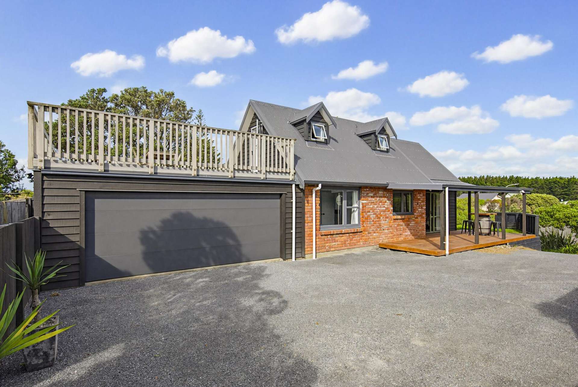 10 Arataki Grove Waitarere Beach_0