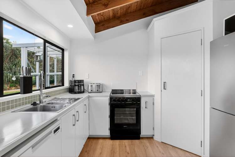 45 Rautawhiri Road Helensville_12