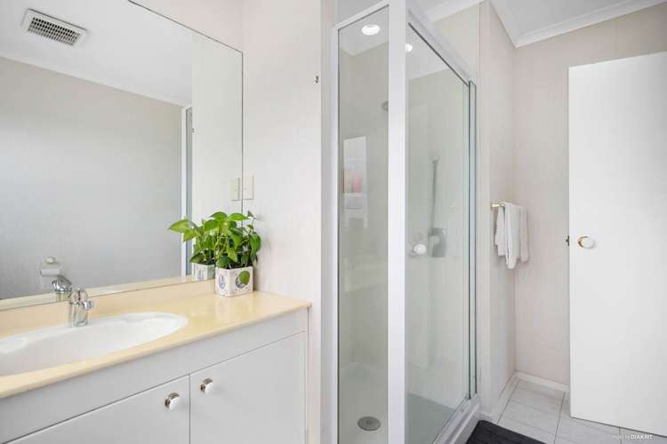 2/14 Casabella Court Northpark_15