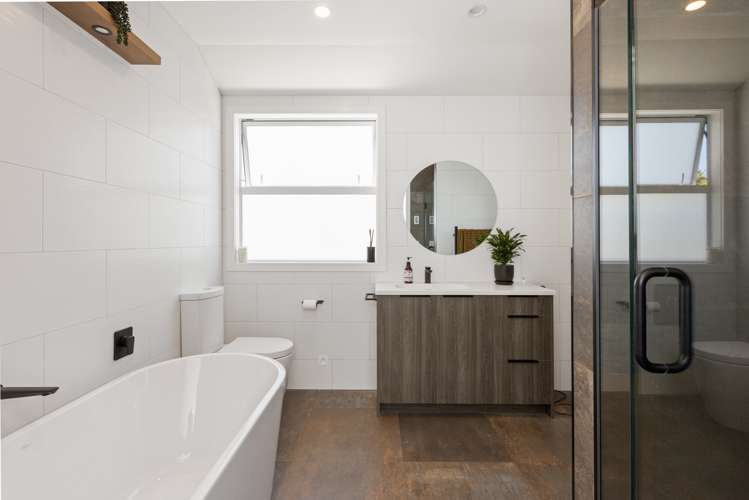 1254a Louie Street Parkvale_6